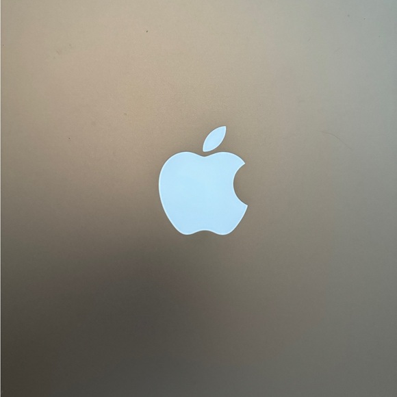 MacBook Pro 💻 - Picture 2 of 10